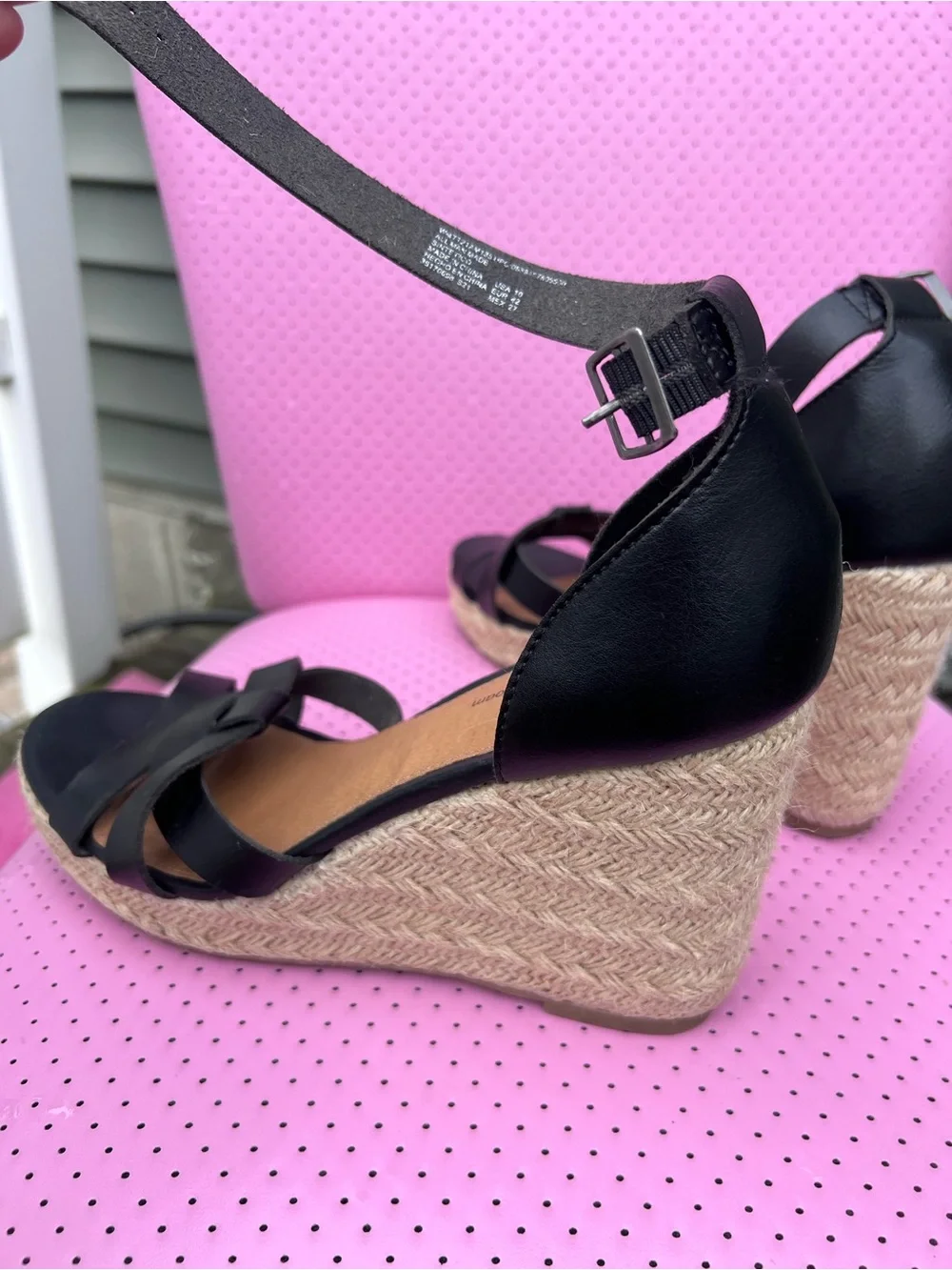 Time and Tru Black Memory Foam Espadrille Wedge Sandals Size 10